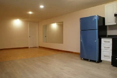 2 BEDROOM LOWER SUITE FOR RENT IN HUNTINGTON HILLS image