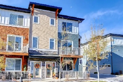 Stunning 3Bedroom Townhouse for Rent in Rainbow Falls image