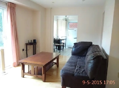 Short Term Rental 2nd Fl Room near UTSC Centennial Morningside image