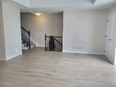 3 Bedroom Urban townhouse for rent in Halfmoon bay area image