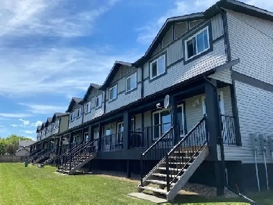 Townhouse For Rent image