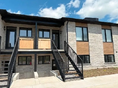 brand new beautiful 2 bed 2 bath luxury condo mountforest image