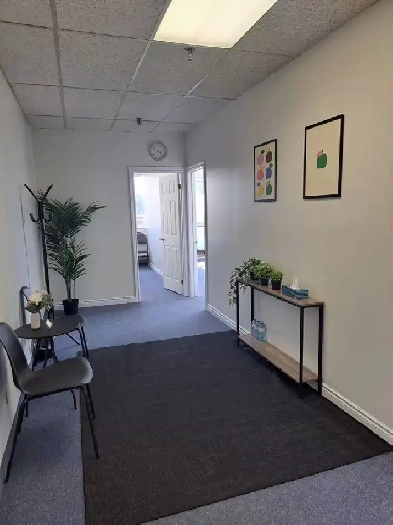 Extra large room for rent at YongeSteeles Acupuncture  Clinic image