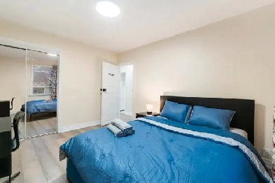 Bungalow house 4 bedroom 2 full washroom for rentwalk to subway image
