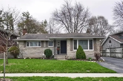 Fully Renovated 3Bedroom with Private Laundry  2 Parking Spots image