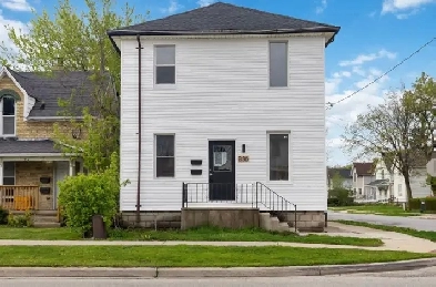 3 bed 1 bath 2000month image