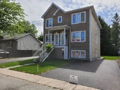 Chaleureux logement 4 12  louer  Mcmasterville image