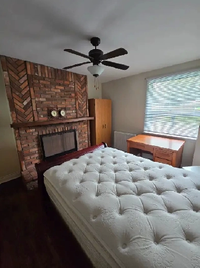 Room for rent in shared house hold  Scarborough image