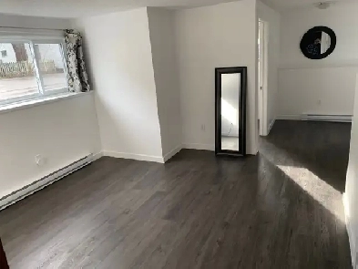 Quiet 2 Bedroom Downtown Sept 1 image