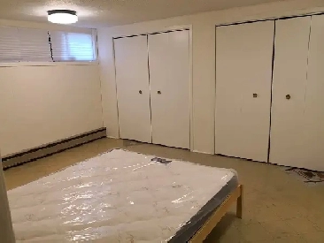 Private Room Rental Female ONLY North York 700m image