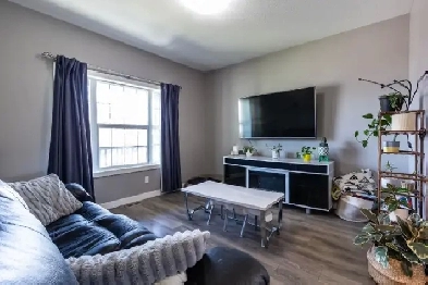 3  bed 25  bath home in McConachie On a huge corner lot image