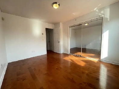 NDG Beautiful 2 Bedroom Condo for rent image