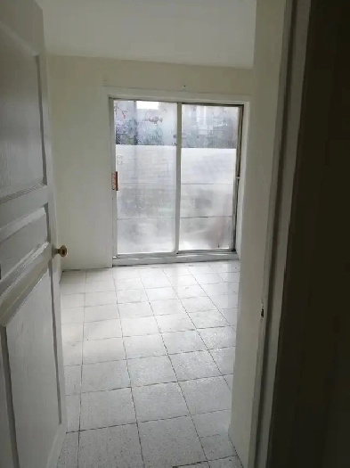 Appartement 3 12  louer 1er septembre MontralNord image