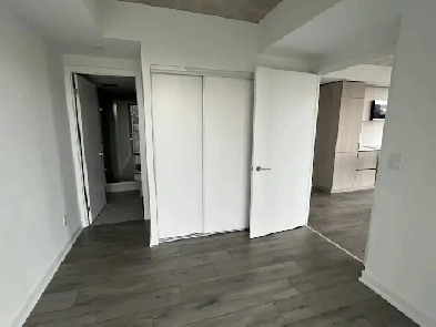master bedroom in new condo 2b 2b near TMU Toronto  rent in Sep image