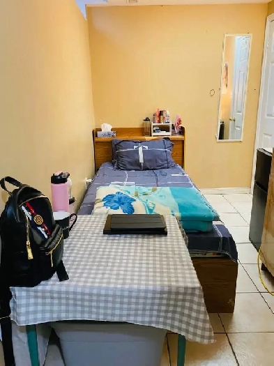 BSMT PRIVATE  ROOM WITH private TOILET FOR RENT FEMALE image
