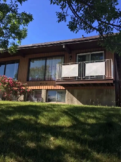 Large 4 Bed Room Duplex Dalhousie Dr NW for Rent image