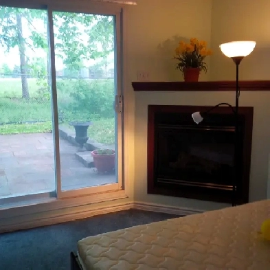 First Floor Furnished Room for Rent Close to Port Union  401 image