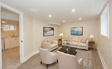SPACIOUS 1 BEDROOM LOWER UNIT image