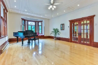 Plateau magnificent condo 1913 spacious 1860 sf grand p image