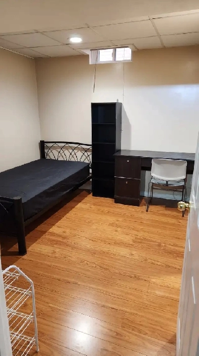 FURNISHED BASEMENT ROOMS FOR RENT NEAR UTSC AND CENTENNIAL image