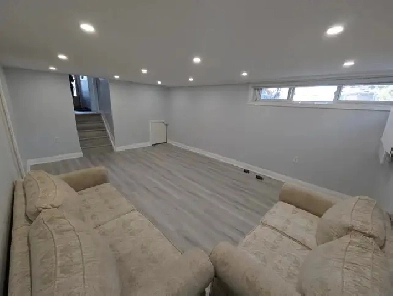 Beautiful Walkout Basement ApartmentSeparateEntrance  Laundry image