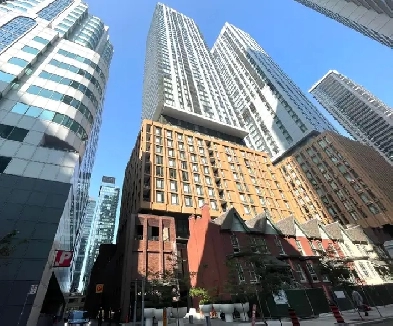 THEATRE DISTRICT RESIDENCE 1  DEN condo KING West high floor image