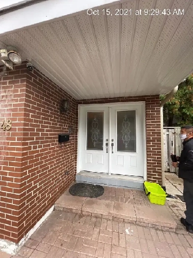 Spacious 4 beds room House for Rent  Finch404 in North York image