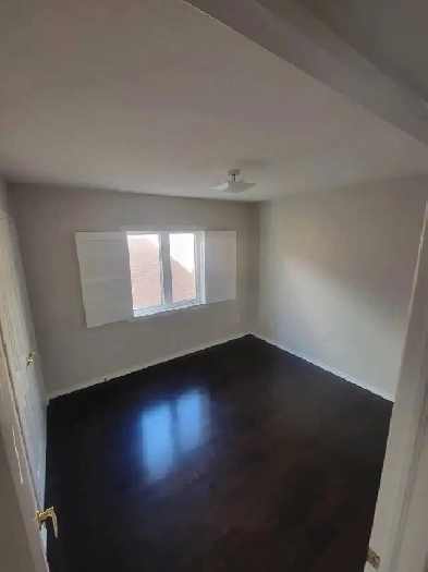 OAKVILLE  Room for rent image