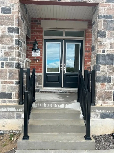 Beautiful Pickering Townhome for rent image