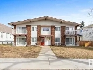 SPACIOUS AND COZY  3 BDRM IN THE HEART OF BONNIE DOON image