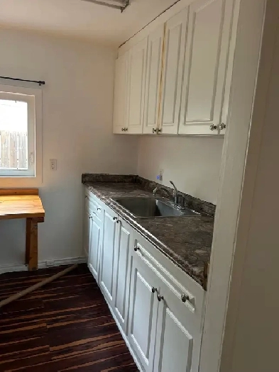 House for rent Grant mall area 3  1 image