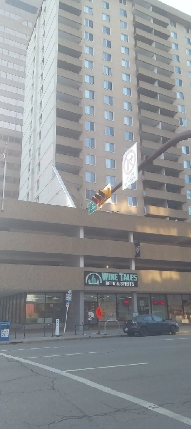 Room for rent Downtown $700 /mo or less Image# 1