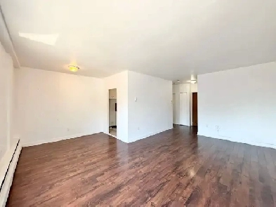 1 CH - 1 SDB - Westmount - $1,350 /mo Image# 1