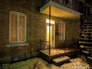 Grand 5 et demi 1050 pi2   2 balcons   sous-sol   cour   élecros Image# 1