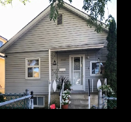 BASEMENT WITH FREE INTERNET (1 BED, 1 BATH) Image# 1