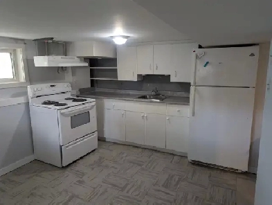 BASEMENT ROOM INCLUDING FREE INTERNET (1 BED, 1 BATH) Image# 1