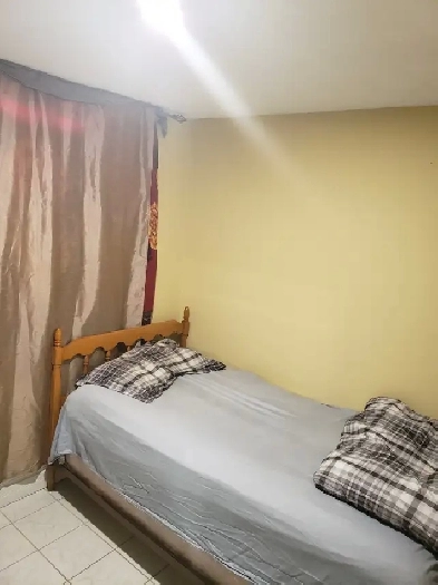 Room For Rent Near Humber Collage Image# 1