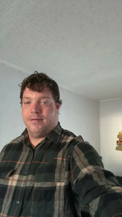 looking for a a bachelor pad for Dec 31 Image# 1