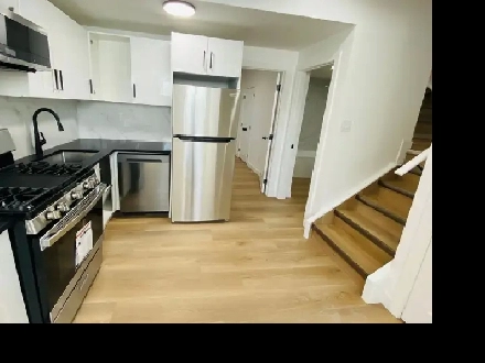 town house for rent Image# 1