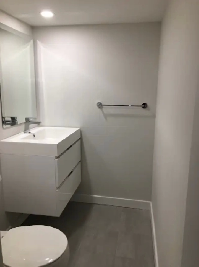 FOR RENT: Charming 3-Bedroom Semi-Detached Home in Desirable Wes Image# 1