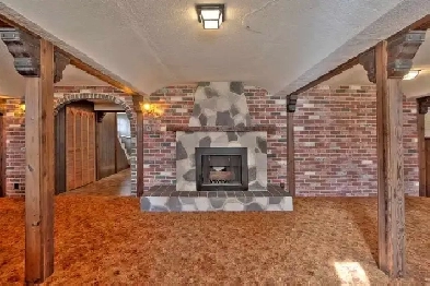 Room for $300 within two blocks of Concordia University Image# 1