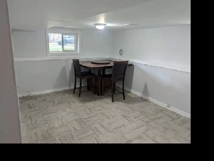 BASEMENT ROOM INCLUDING FREE INTERNET (1 BED, 1 BATH) Image# 1