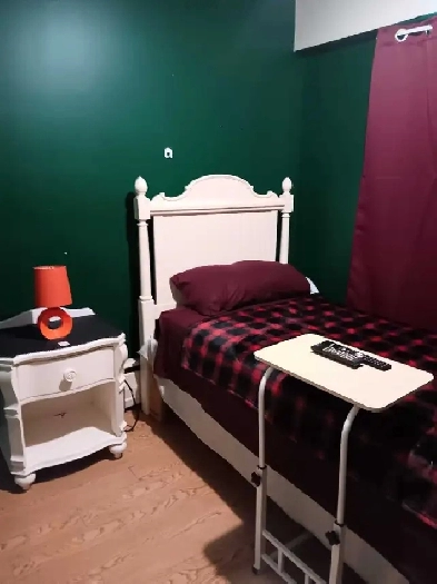 room for rent in great location Image# 1