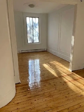 Esplanade, près de Fairmount  - Mile-End Image# 1