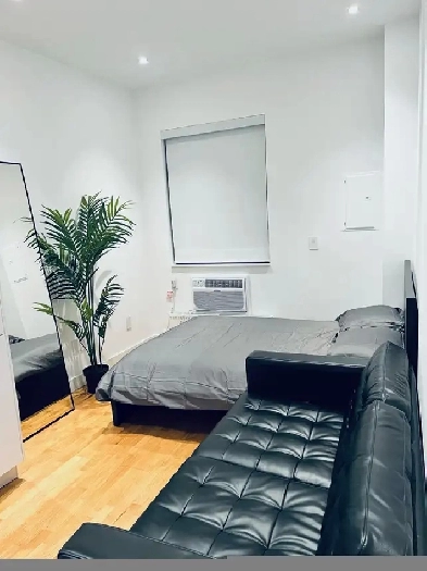 MOVE IN TODAY | Bachelor Unit | Short-Term | Downtown TORONTO Image# 1