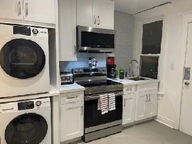 TRENDY DAVENPORT VILLAGE  - FREE RENT EARLY JANUARY TO MARCH 1 Image# 1