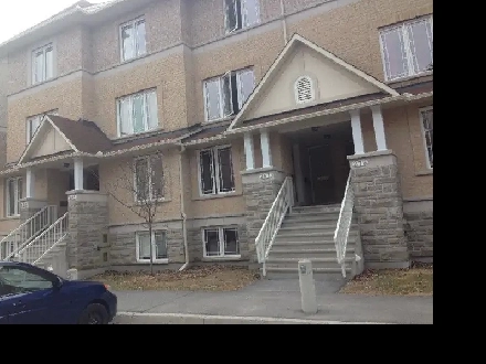 For Rent: Beautiful Executive Terrace home in Centrepointe Image# 1