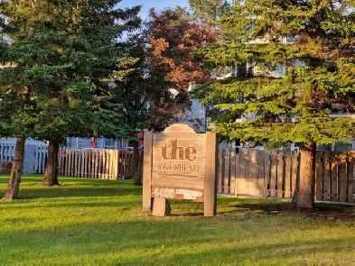 Bungalow Townhouse Main Floor (Old Riverbend) Image# 1