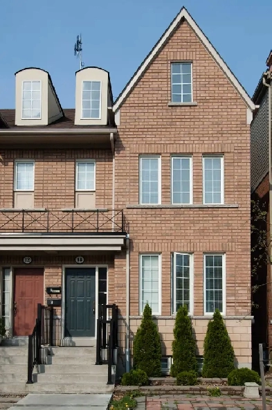 YORK UNIVERSITY VILLAGE - 2 rooms Female student only Image# 1