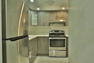 3 Bedrooms with 2 washrooms Image# 1